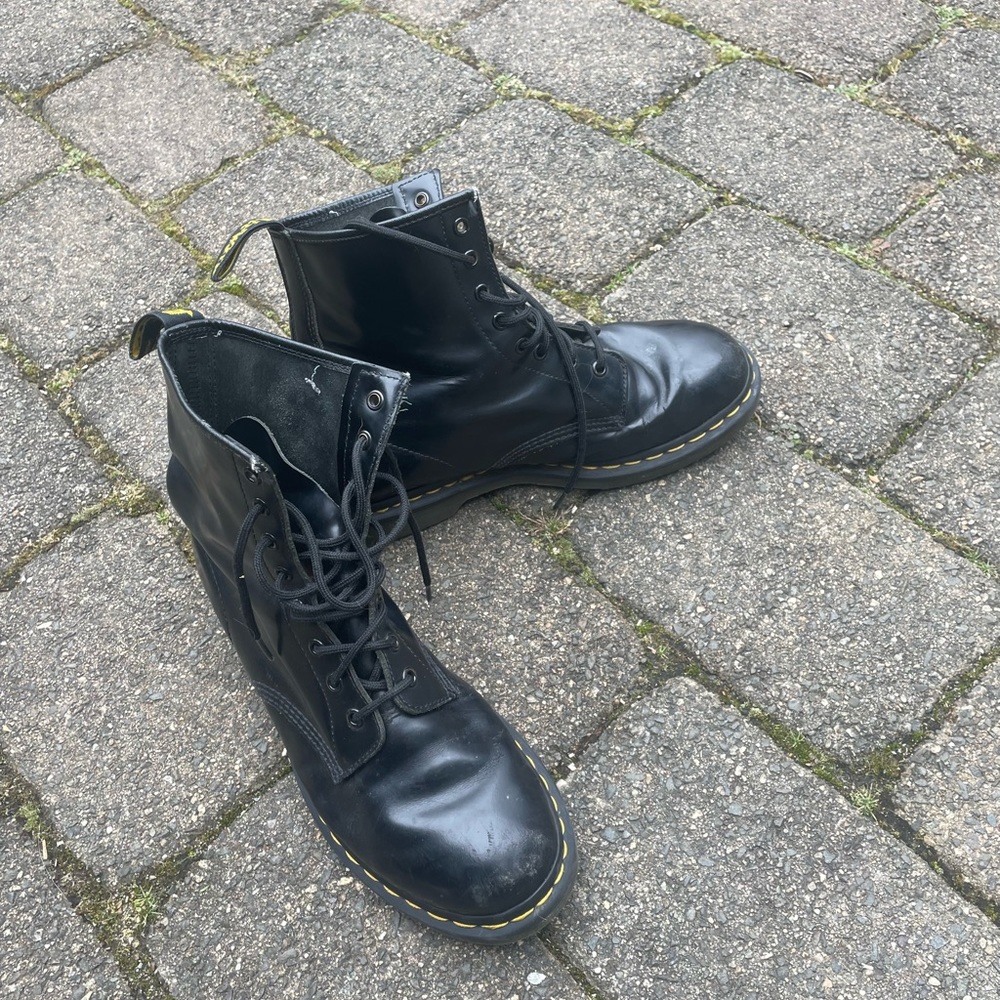 Dr. Martens 1460 boots Women’s size 11 gently broken in